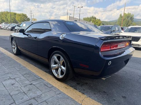 Used 2013 Dodge Challenger R/T w/ Sound Group II RWD image 6