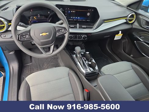 New 2026 Chevrolet Trax LT image 23