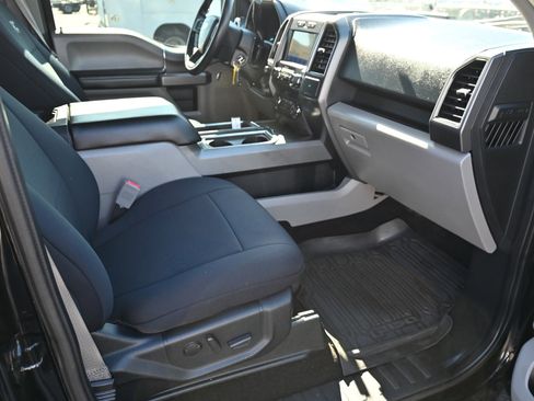 Used 2019 Ford F150 XLT w/ Equipment Group 302A Luxury image 5