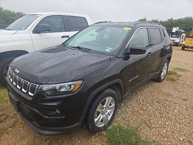 Certified 2022 Jeep Compass Latitude FWD image 1