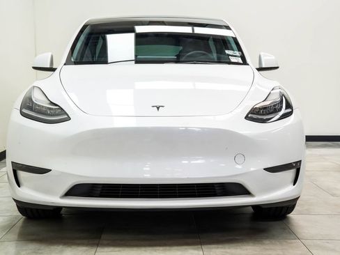 Used 2023 Tesla Model Y Long Range AWD/4WD image 6