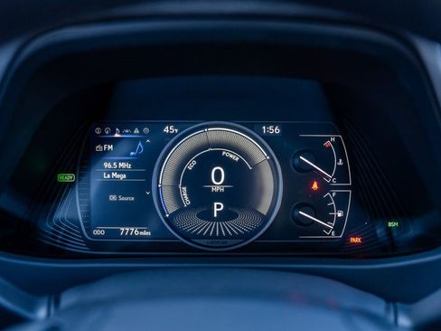 Used 2023 Lexus UX 250h FWD w/ Premium Package image 9