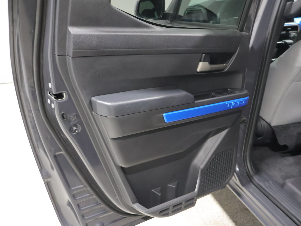 Used 2025 Toyota Tacoma TRD Sport AWD/4WD image 19