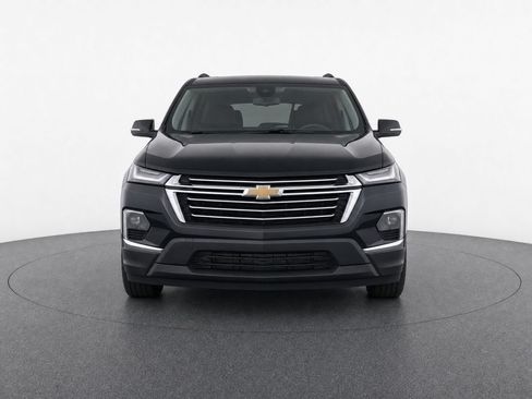 Used 2023 Chevrolet Traverse LT FWD image 5