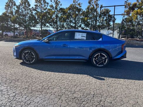 New 2025 Kia K4 GT-Line image 6