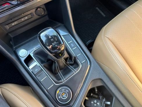 Certified 2024 Volkswagen Tiguan SE w/ Panoramic Sunroof Package image 27