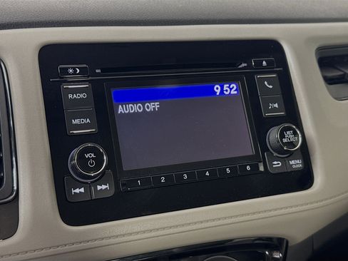Used 2022 Honda HR-V LX image 16