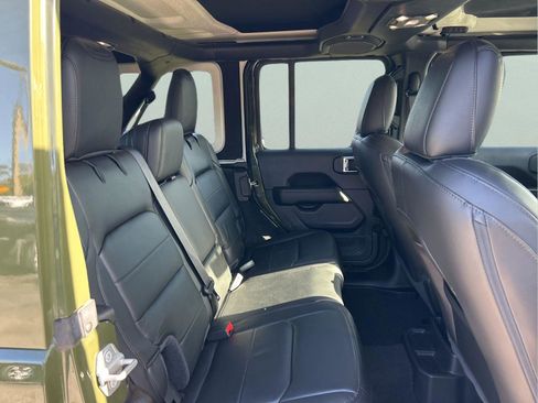 Certified 2021 Jeep Wrangler Unlimited Sahara image 11