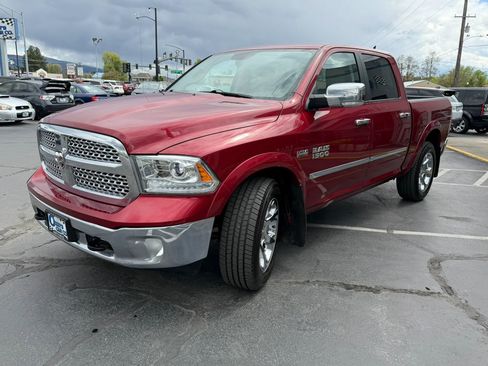 Used 2014 RAM 1500 Laramie w/ Convenience Group image 3