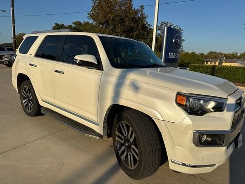 Used 2020 Toyota 4Runner Limited RWD image 1