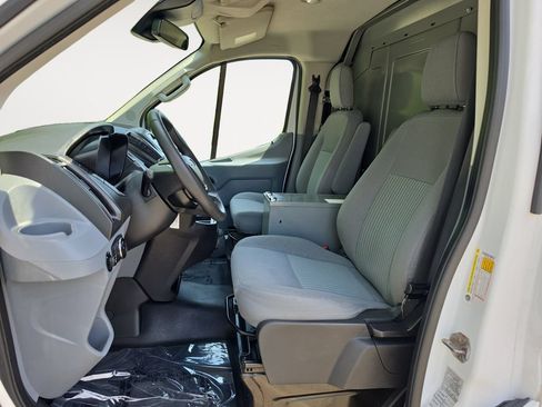 Used 2018 Ford Transit 250 148 Low Roof RWD image 9