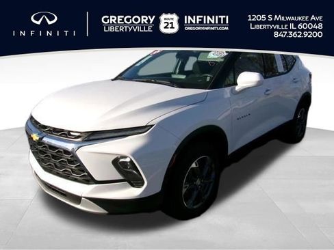 Used 2025 Chevrolet Blazer LT image 1
