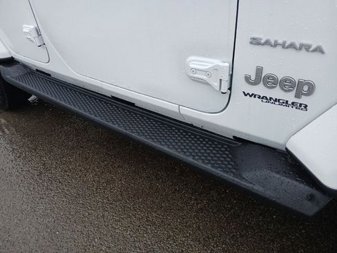 Used 2020 Jeep Wrangler Unlimited Sahara w/ Uconnect 4C Nav & Sound Group image 25