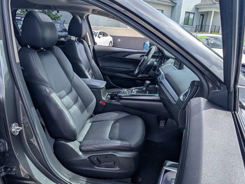 Used 2019 MAZDA CX-9 Touring w/ Touring Premium Package image 16