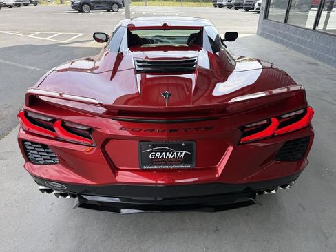 Used 2022 Chevrolet Corvette Stingray Premium Conv w/ Z51 Performance Package RWD image 9