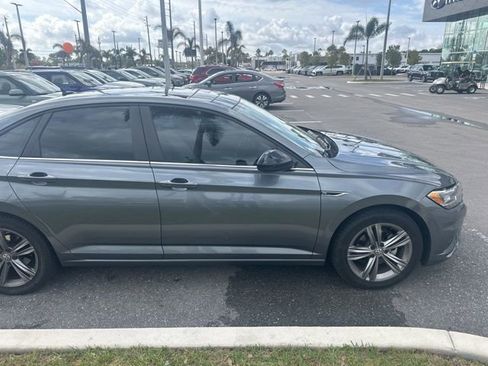 Used 2021 Volkswagen Jetta R-Line w/ R-Line Cold Weather Package image 3