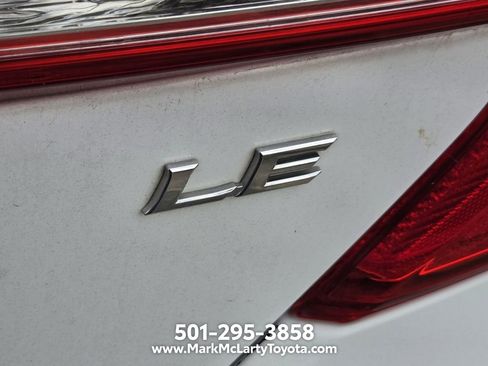 Used 2014 Toyota Camry LE FWD image 10