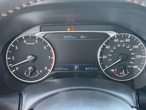 Used 2023 Nissan Altima 2.5 SR FWD image 29