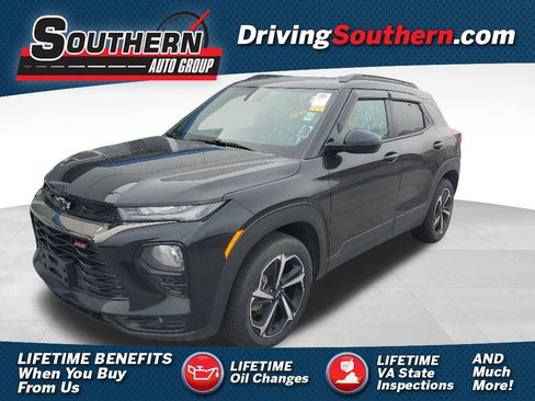 Used 2023 Chevrolet TrailBlazer RS w/ Sun and Liftgate Package AWD/4WD image 1