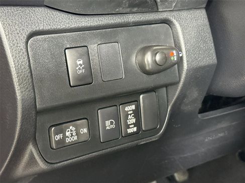 Used 2022 Toyota Tacoma TRD Sport w/ Technology Package RWD image 14