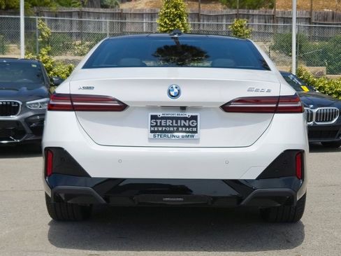 New 2026 BMW 550e xDrive AWD/4WD image 19