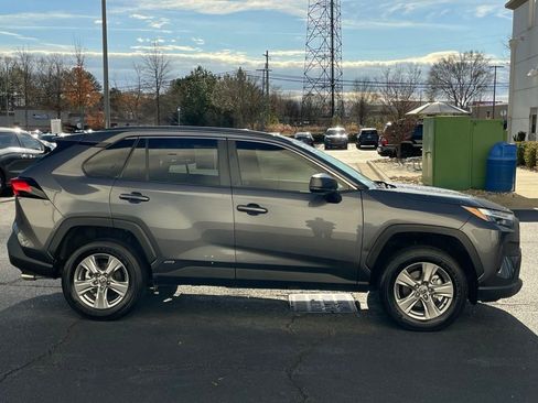 Used 2024 Toyota RAV4 LE image 7