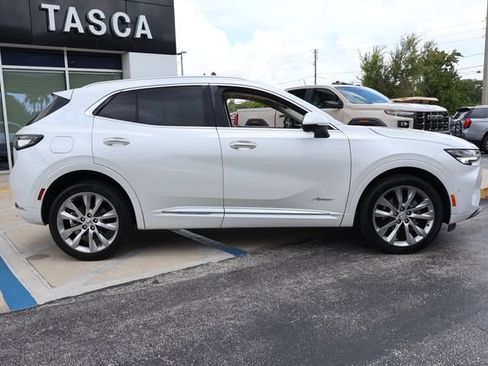 Used 2023 Buick Envision Avenir AWD/4WD image 9