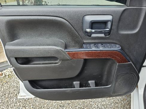 Used 2014 GMC Sierra 1500 SLE w/ SLE Value Package image 17