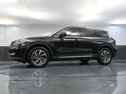 Used 2024 Lincoln Corsair AWD w/ Equipment Group 101A image 57