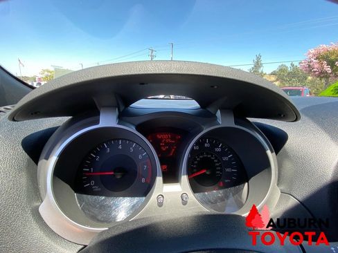 Used 2011 Nissan Juke SV FWD image 36