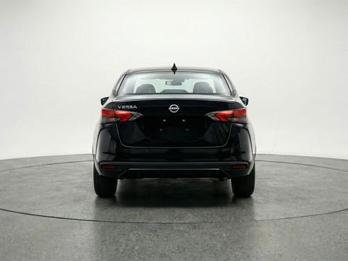 Used 2025 Nissan Versa SV image 7