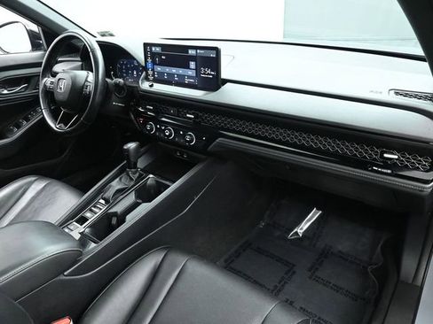 Used 2023 Honda Accord Sport image 21