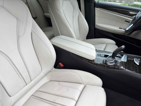 Used 2017 BMW 540i image 49
