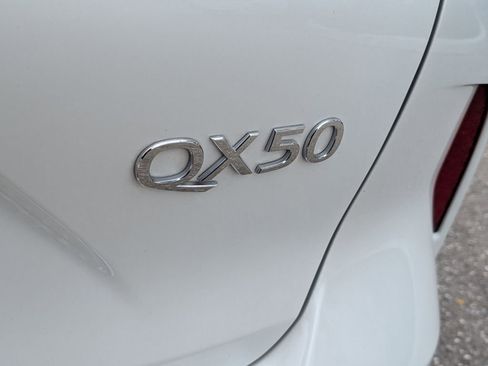 Used 2023 INFINITI QX50 Luxe FWD image 15