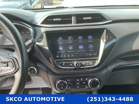 Used 2021 Chevrolet TrailBlazer RS w/ Convenience Package FWD image 17