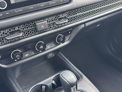 Used 2024 Honda HR-V Sport image 20