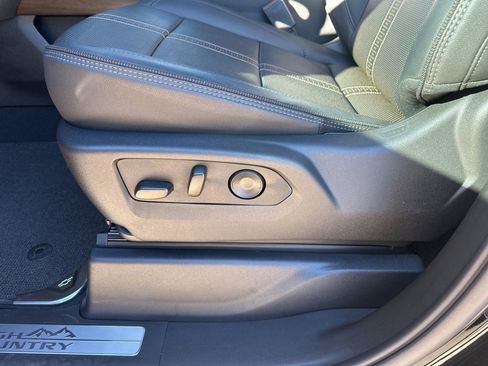 Used 2026 Chevrolet Silverado 1500 High Country w/ Midnight Edition image 13