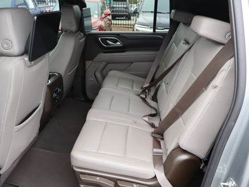 Used 2023 Chevrolet Suburban Z71 w/ Z71 Off-Road Package image 33