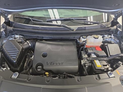 Used 2023 Chevrolet Traverse LT w/ Midnight/Sport Edition image 45