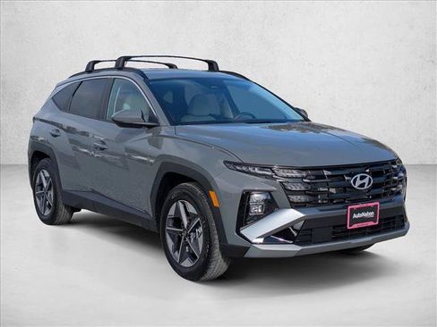 New 2026 Hyundai Tucson SEL FWD image 3