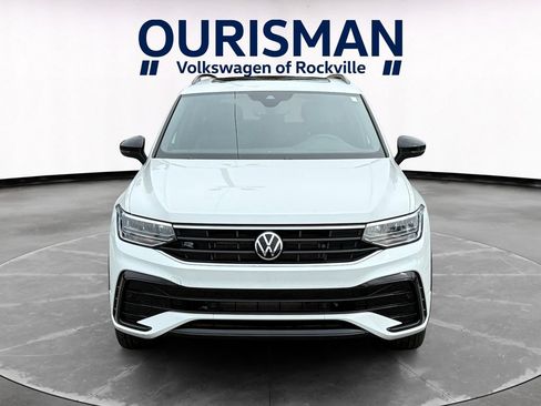 Used 2022 Volkswagen Tiguan SE R-Line AWD/4WD image 8