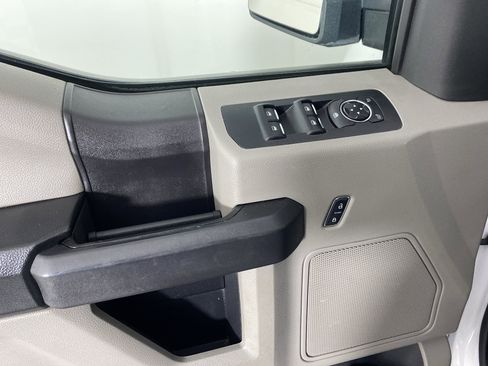 Used 2017 Ford F150 XL w/ Equipment Group 101A Mid image 11