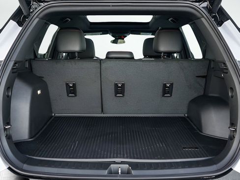 New 2026 Chevrolet Equinox RS w/ Convenience Package III image 8