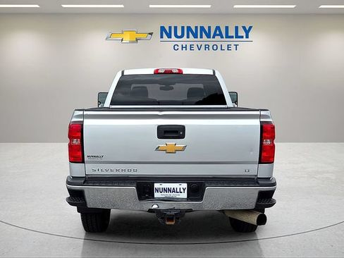 Used 2016 Chevrolet Silverado 2500 LT w/ LT Convenience Package AWD/4WD image 4
