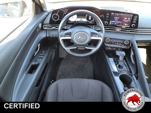 Used 2021 Hyundai Elantra SEL w/ Convenience Package FWD image 16
