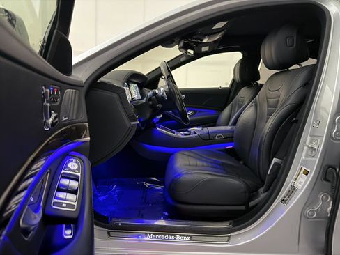 Used 2015 Mercedes-Benz S 550 Sedan image 18