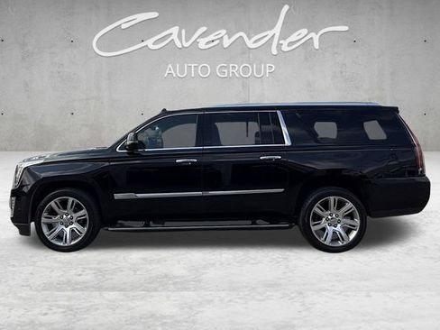 Used 2018 Cadillac Escalade ESV Premium Luxury RWD image 13