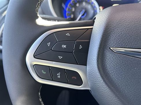 New 2026 Chrysler Pacifica Select FWD image 26