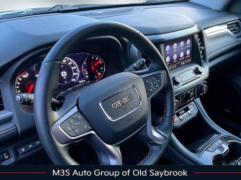 Used 2023 GMC Acadia AT4 w/ Technology Package image 17