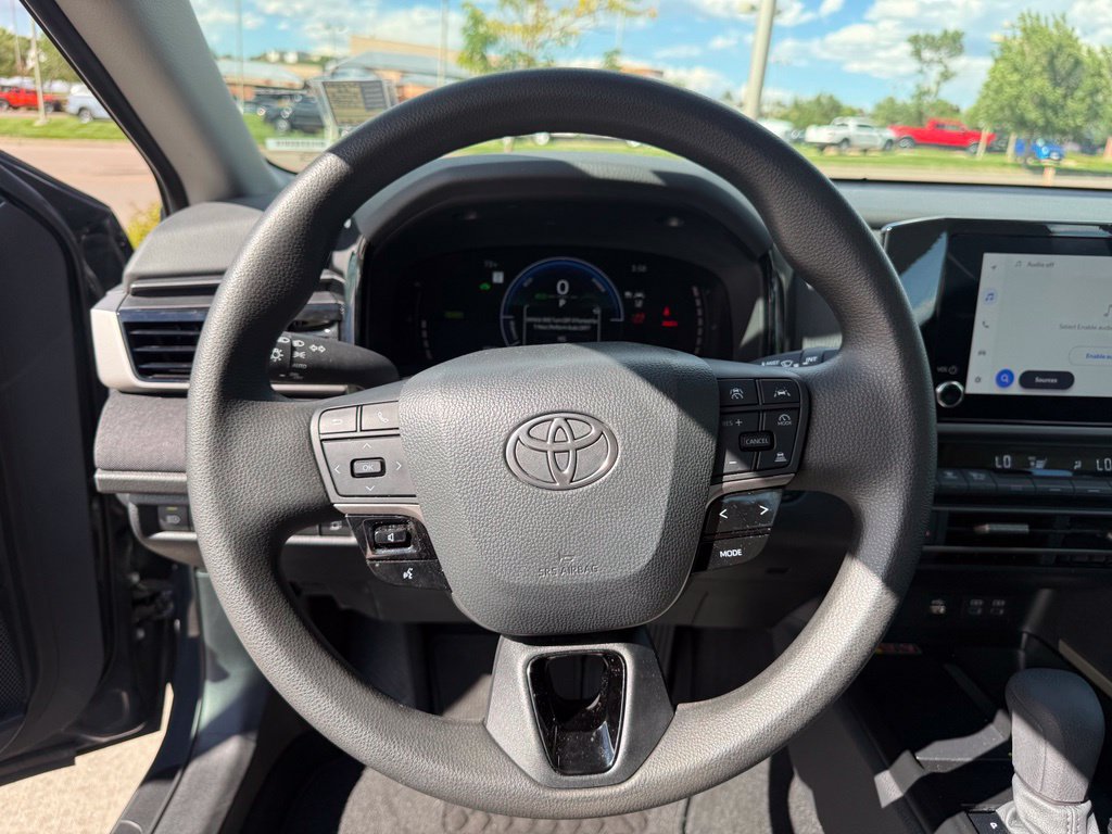 Used 2026 Toyota Camry LE FWD image 9